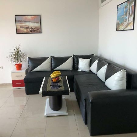 Apartmani Dini Ulcinj Eksteriør bilde