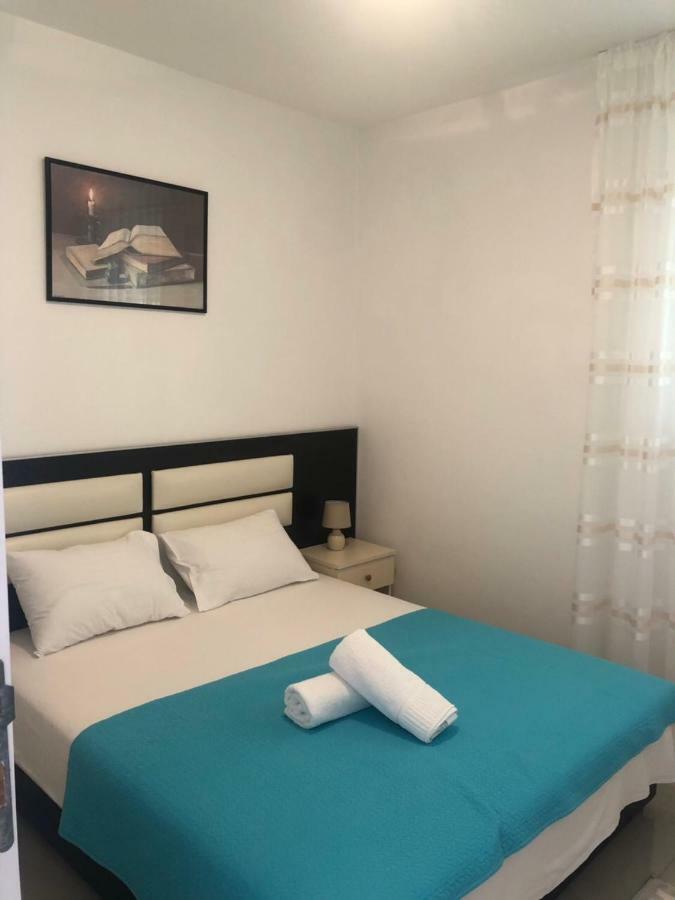Apartmani Dini Ulcinj Eksteriør bilde