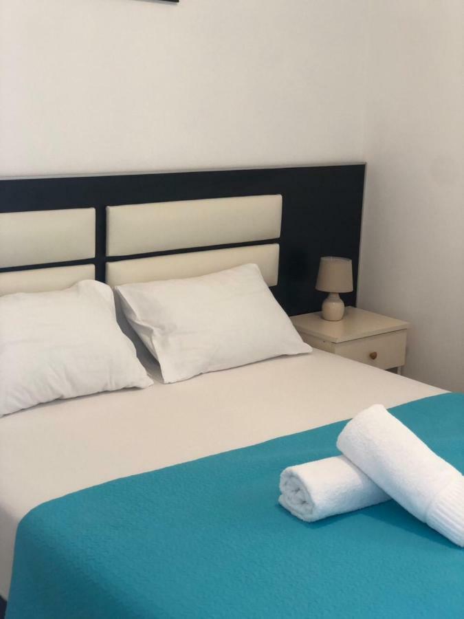Apartmani Dini Ulcinj Eksteriør bilde