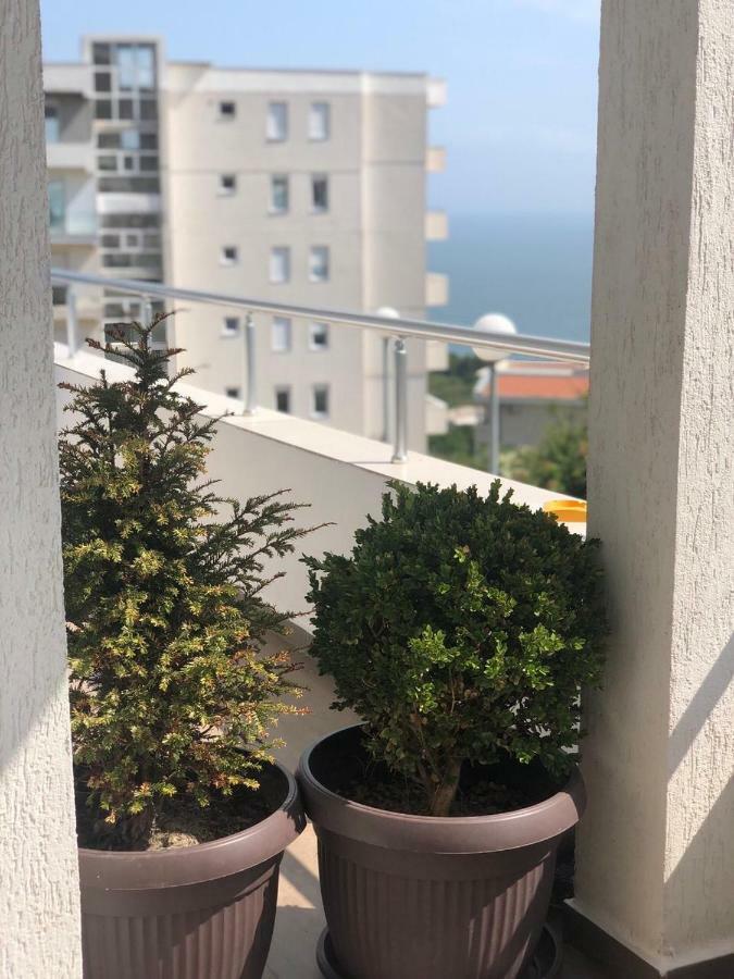 Apartmani Dini Ulcinj Eksteriør bilde