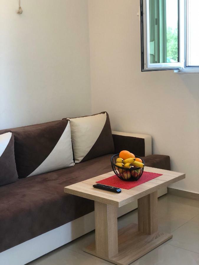 Apartmani Dini Ulcinj Eksteriør bilde
