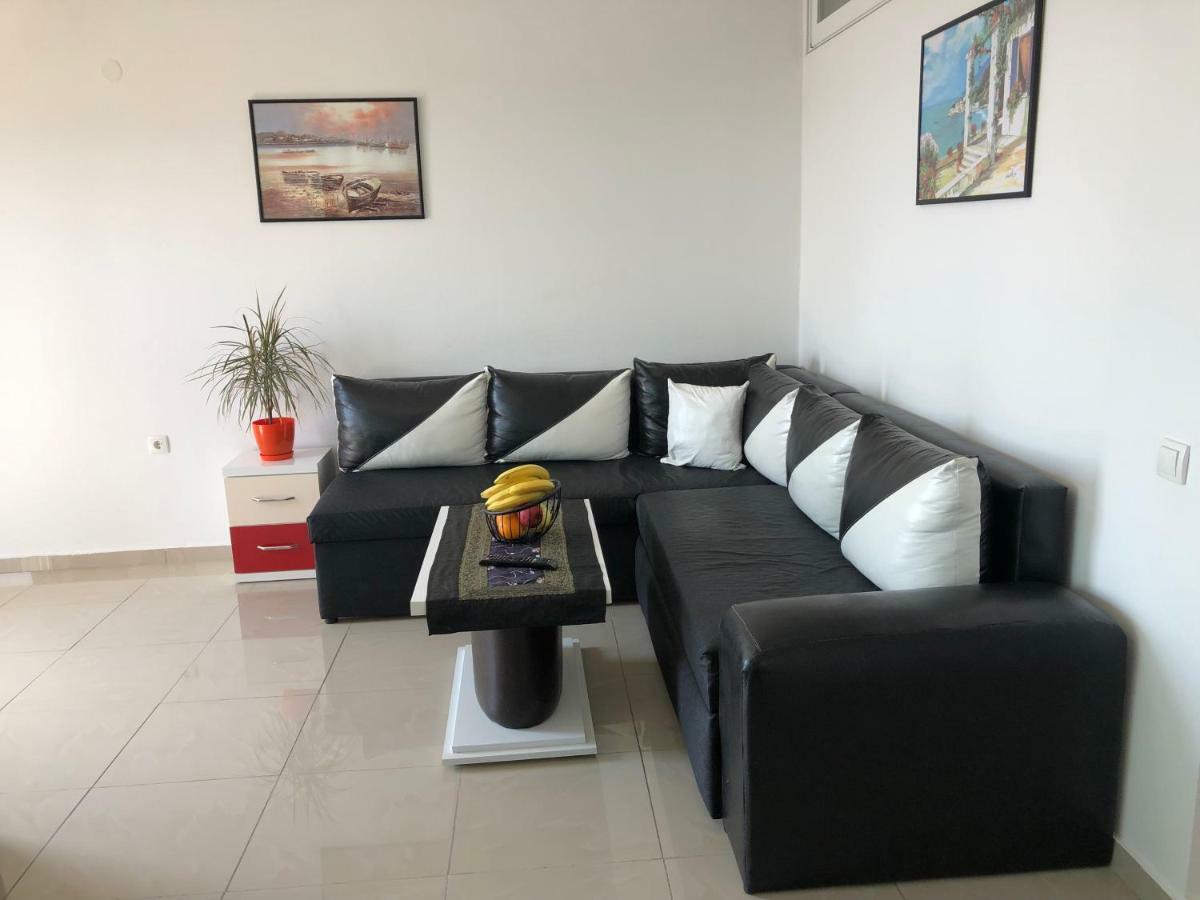 Apartmani Dini Ulcinj Eksteriør bilde