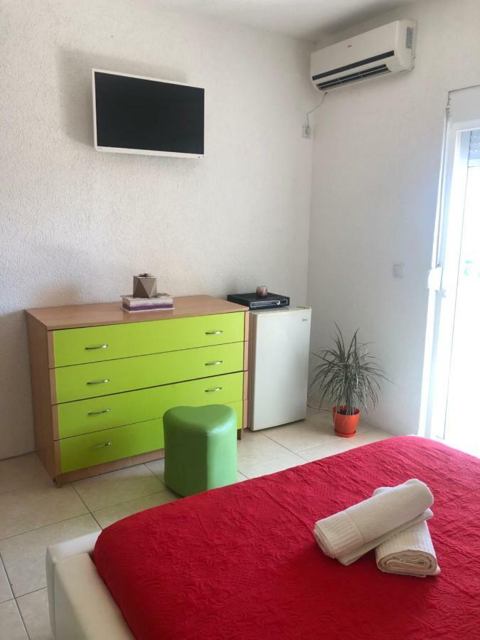 Apartmani Dini Ulcinj Eksteriør bilde