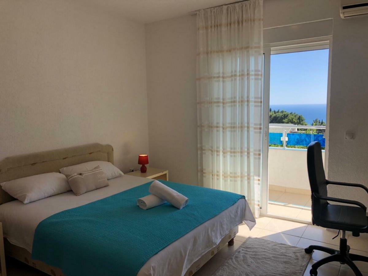 Apartmani Dini Ulcinj Eksteriør bilde