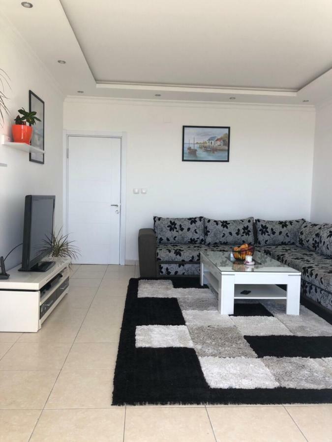 Apartmani Dini Ulcinj Eksteriør bilde