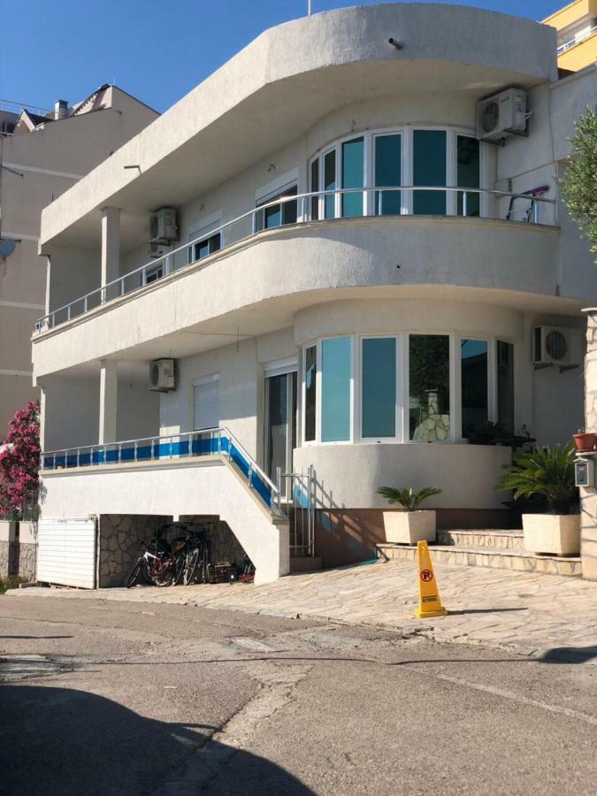 Apartmani Dini Ulcinj Eksteriør bilde